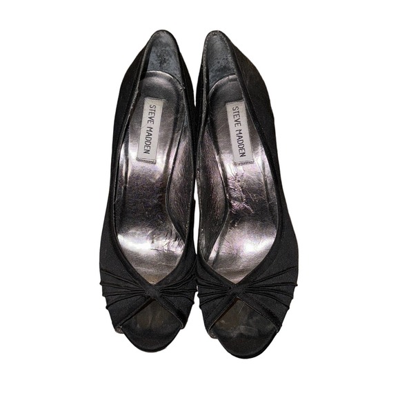 Steve Madden Black high Heels size 7 - Picture 1 of 5